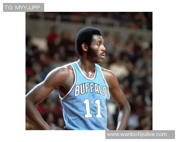 文班开季表现惊艳场均30分14板4帽追平50年前麦卡杜历史成就