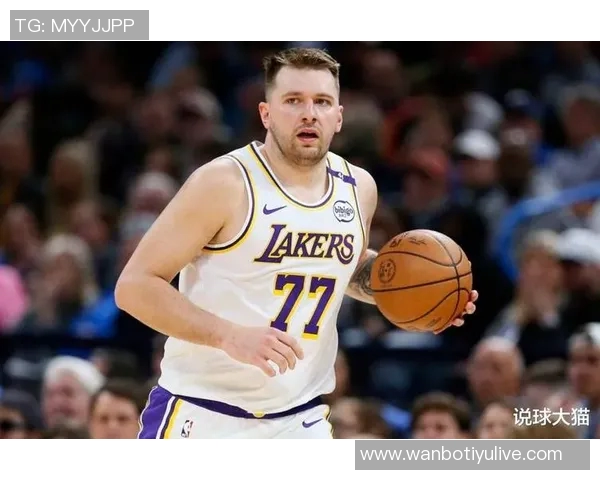 艾顿称赞东契奇为挡拆天才直言其球场视野如同长了眼睛